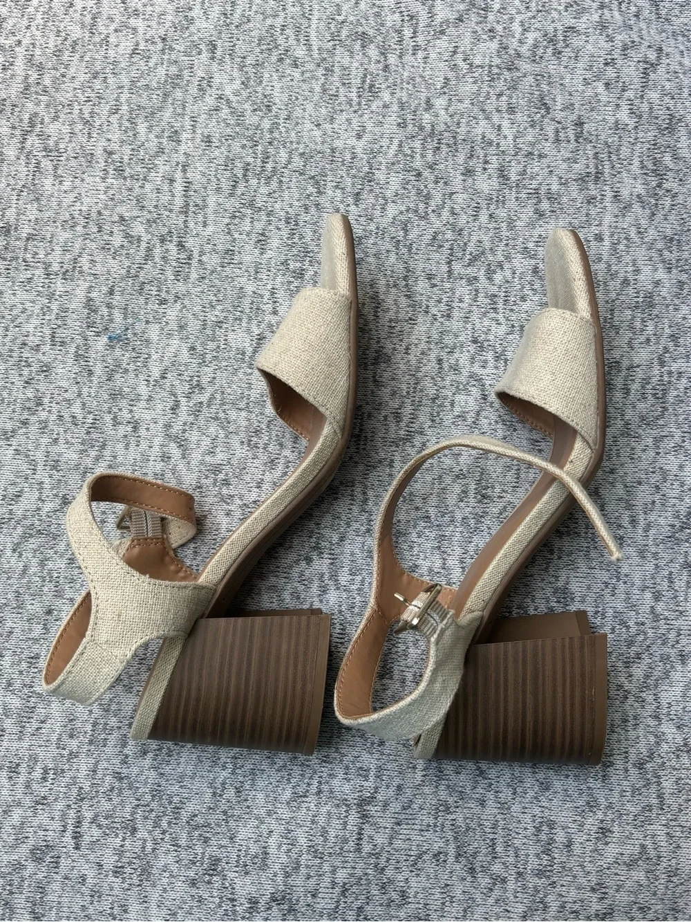 Old Navy natural beige